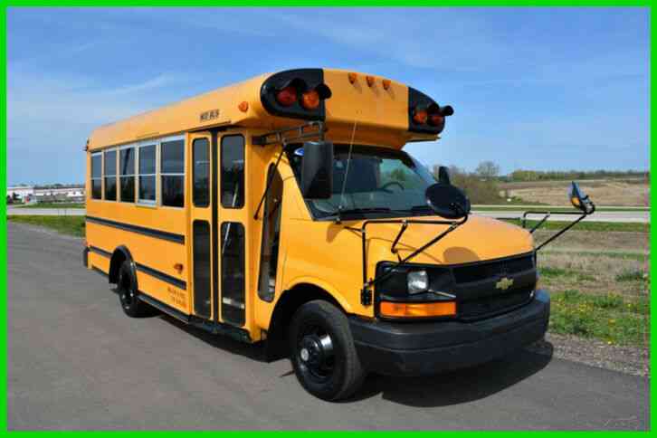 Chevrolet 3500 Duramax Diesel Mini School Bus (2007)