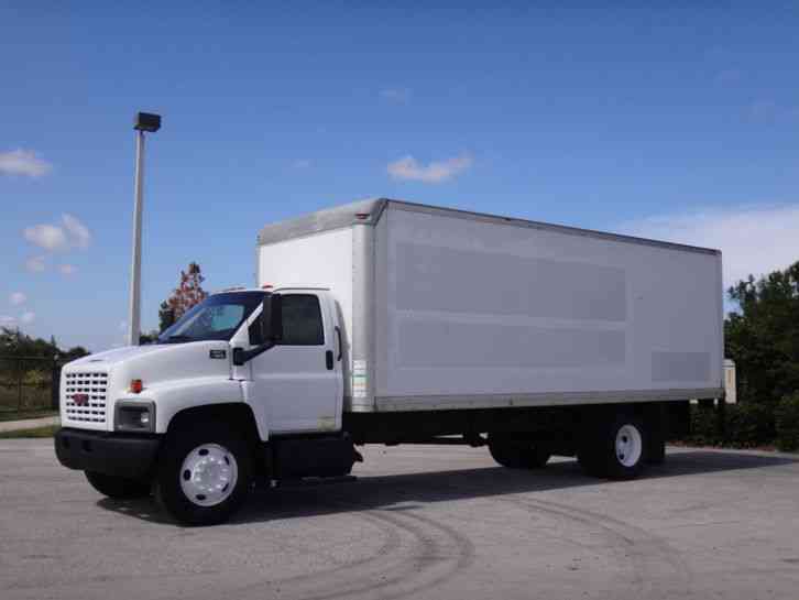 GMC C7500 Box Truck (2007)