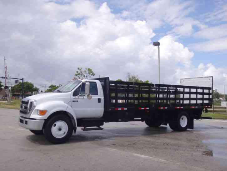 Ford F-650 Super Duty Flatbed (2007)
