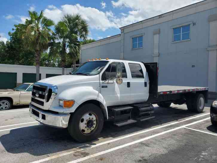Ford F650 Flatbed Truck (2007)
