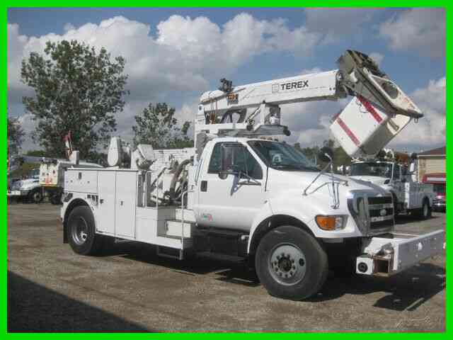 FORD F750 C9 CAT ALLISON AC WITH TEREX TELELECT TP40 CABLE PLACER (2007)