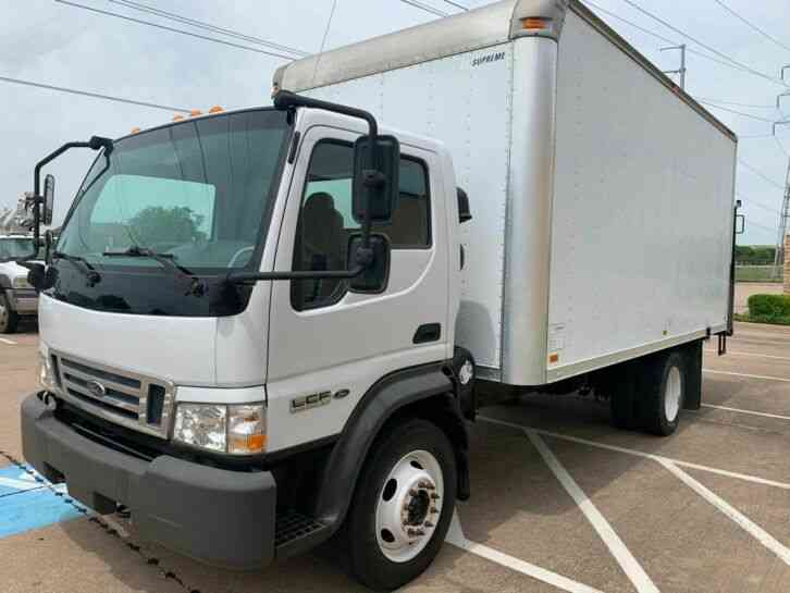 Ford BOX TRUCK POWERSTROEK DIESEL Low Cab Forward (2007)