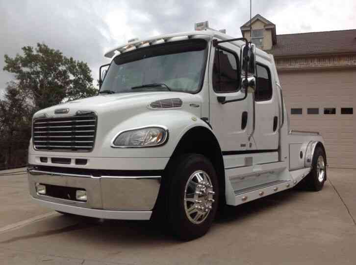 Freightliner M2-106 SPORTS CHASSIS (2007)