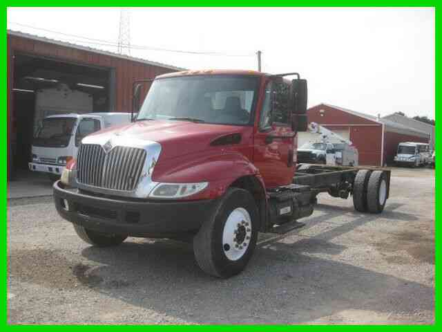 INTERNATIONAL 4300 DT466 ALLISON AC WITH LONG WHEEL BASE CAB AND CHASISS (2007)