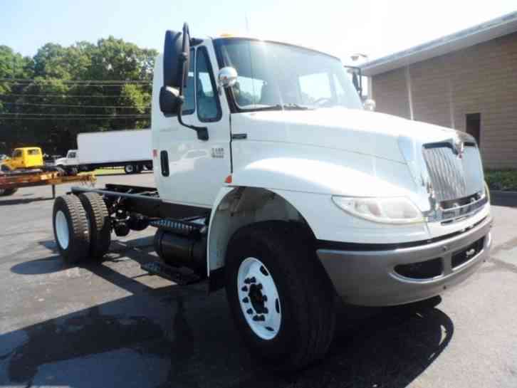 International 4400 CAB & CHASSIS (2007)