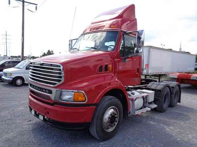 STERLING 9500 DAYCAB TRUCK (2007)