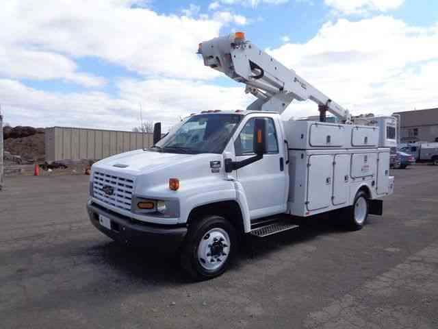 CHEVROLET C4500 40' BUCKET BOOM TRUCK 6. 6L DURAMAX DIESEL (2008)