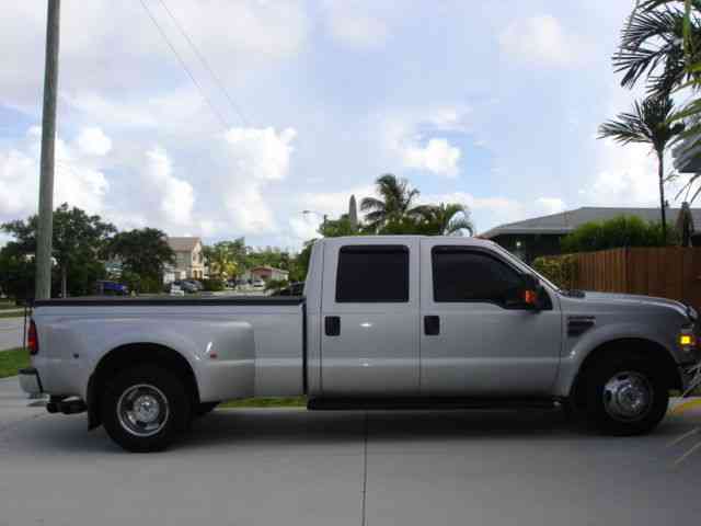 Ford F-350 DUALLY (2008)