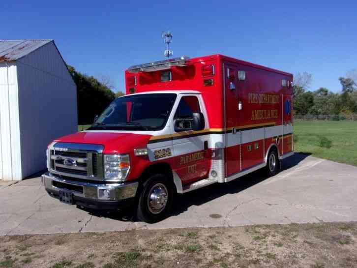 Ford FORD E-450 (2008)