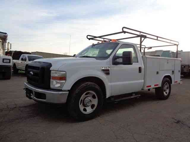 FORD F350 SERVICE UTILITY TRUCK (2008)