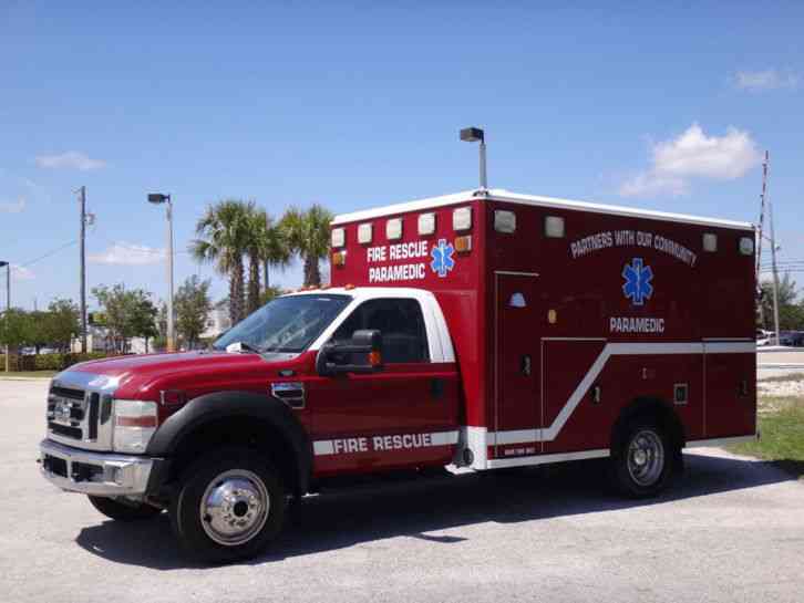 Ford F450 4x4 Super Duty Ambulance (2008)