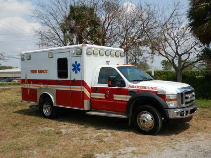 Ford F450 Super Duty Ambulance (2009)
