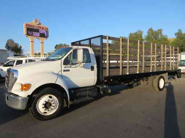 FORD F650 DSL -- (2008)