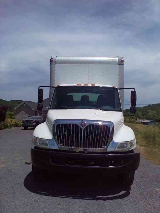 International 4300 Cargo Delivery (2008)