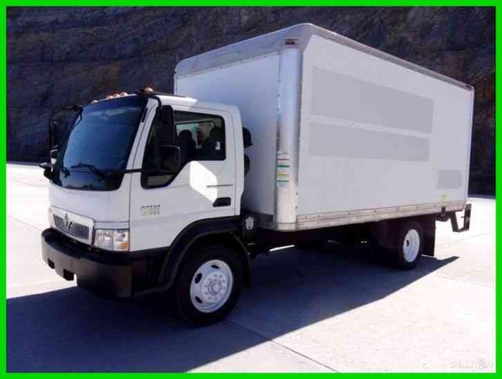 International CF 500 Cabover 16ft Box Truck w/ Liftgate (2008)