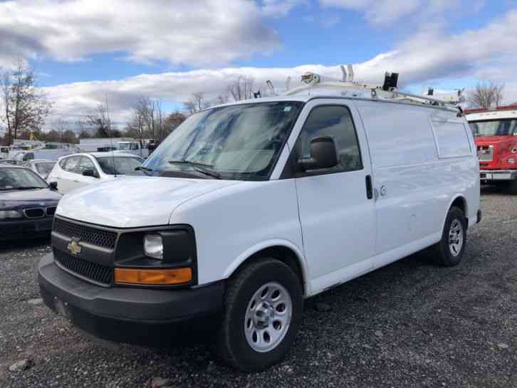 Chevrolet Express Cargo Van -- (2009)