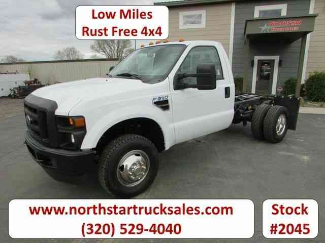 Ford F-350 4x4 Cab Chassis -- (2009)