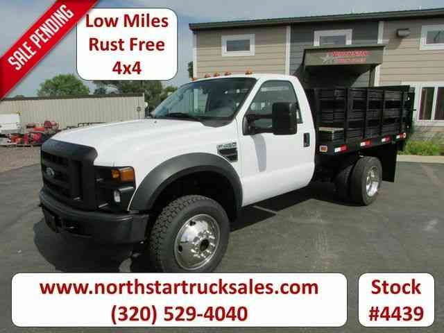 Ford F-450 4x4 Reg-Cab Flatbed Truck -- (2009)