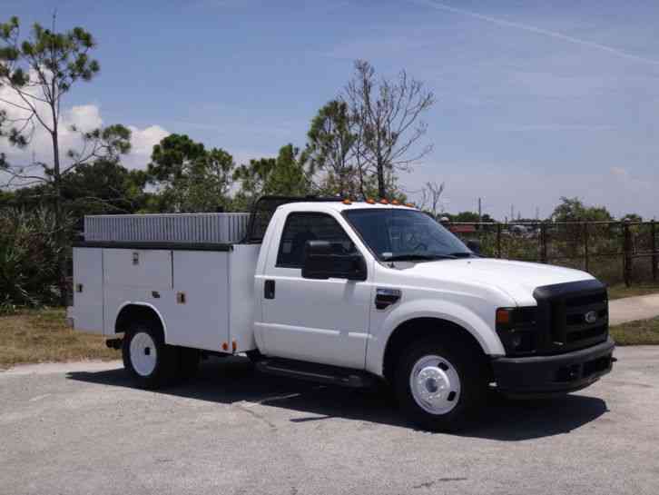 Ford F350 Super Duty Service Utility Truck (2009)