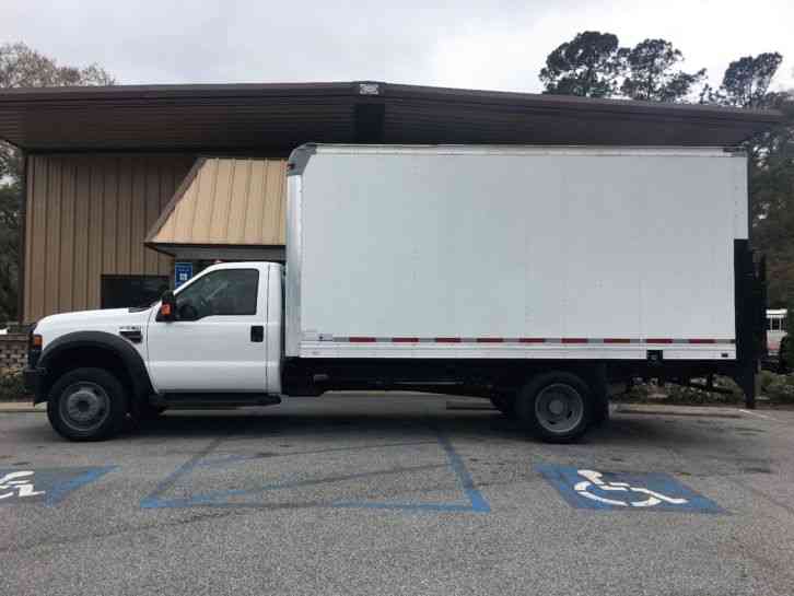 Ford F550 XL Supreme 16 Ft Box with Tommy Gate Lift (2009)