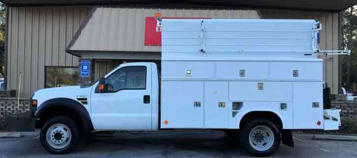Ford F550 Reading Enclosed Service Body (2009)