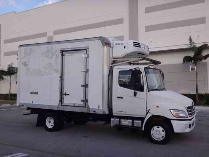 Hino 145 Freezer Reefer Box Truck (2009) Van / Box Trucks