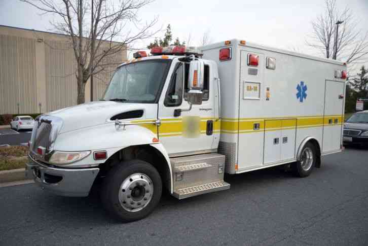 International 4300 Ambulance Emergency Unit (2009)
