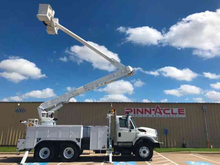 International 60' DOUBLE BUCKET AM-55 WORKSTAR 7400 ALTEC BUCKET TRUCK (2009)