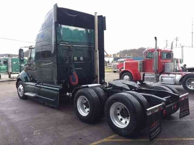 International PROSTAR (2009) : Sleeper Semi Trucks