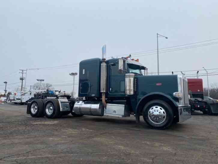 Peterbilt 388 (2009)