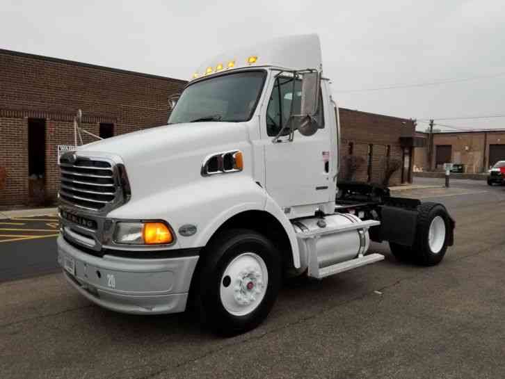 Sterling Freightliner Single Axle A9500 Day Cab 10 Speed 387K Miles (2009)