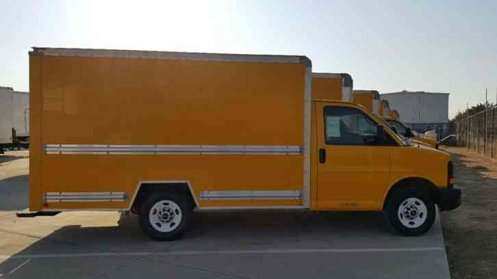 GMC SAVANA G3500 (2010)