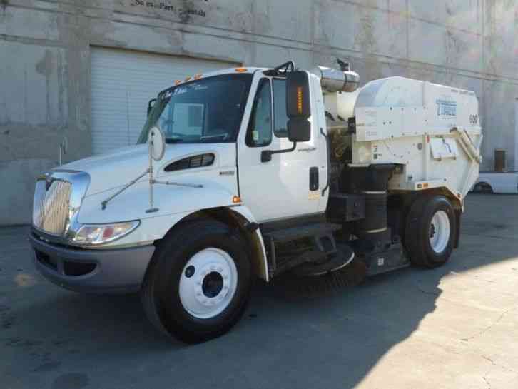 Tymco 600 Street Sweeper for sale (2010)