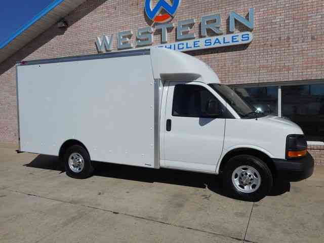 Chevrolet Box Van (2011) : Van / Box Trucks