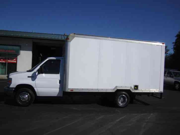 Ford E-350 with 14' Box (2011)