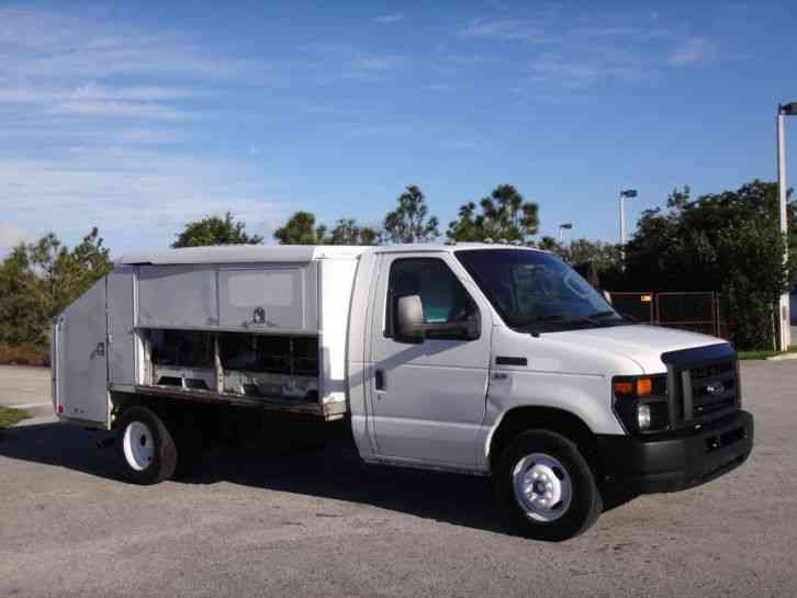 Ford E450 Pesticide Lawn Care Spray Truck (2011)