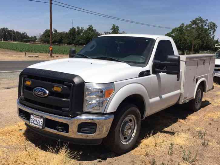 Ford F-250 4x4 Service Utility Truck -- (2011)