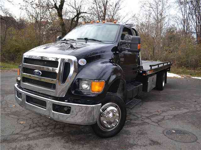 FORD F650 Rollback / tow truck -- (2011)