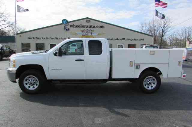 Chevrolet K3500HD Extended Cab 4x4 NEW Utility bed (2012)