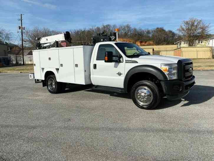 FORD F-550 (2012)