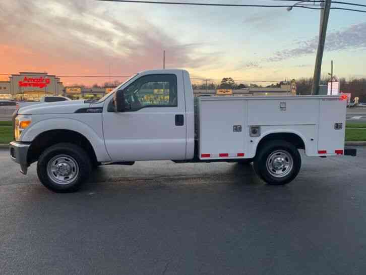 F250 4X4 UTILITY / SERVICE TRUCK ONE OWNER F250 4X4 UTILITY / SERVICE ONE OWNER (2012)