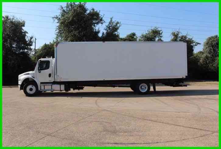 Freightliner m2 30 foot box with 4400lb lift gate (2012)