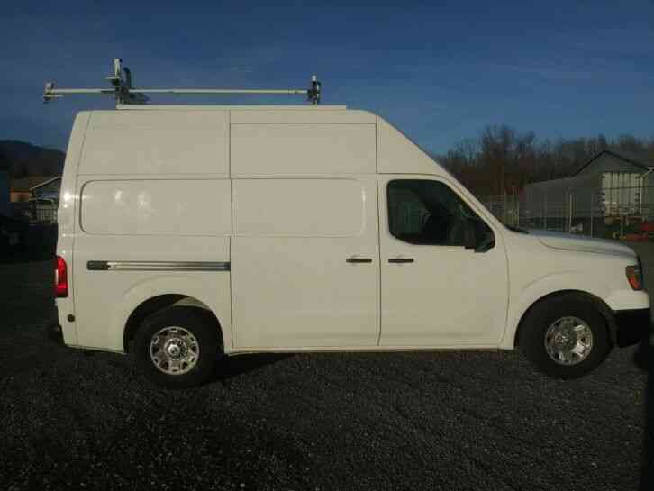 Nissan NV350 High Top Van with Metal Shelving (2012)