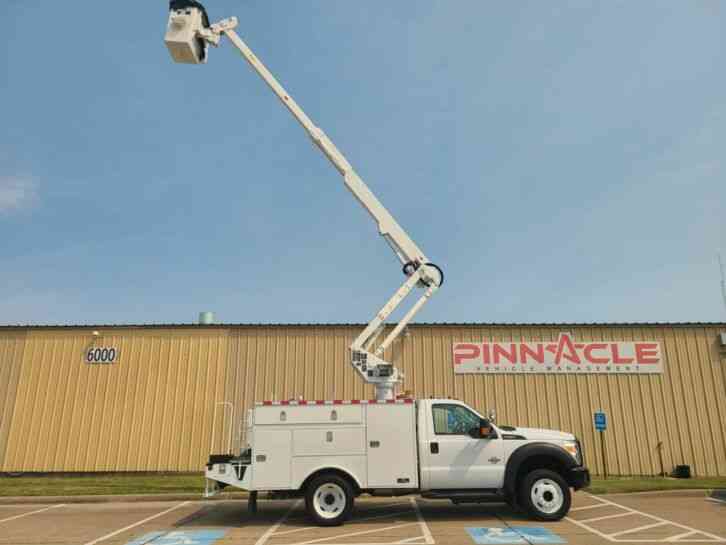 Ford F-550 ALTEC AT37G 42' BUCEKT TRUCK (2012)