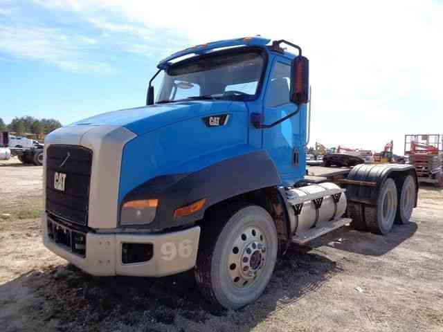 CAT CT660S DAYCAB TRUCK (2013)