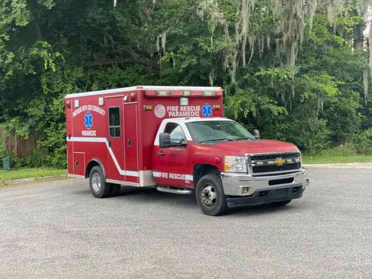 Chevrolet 3500HD Ambulance (2013)