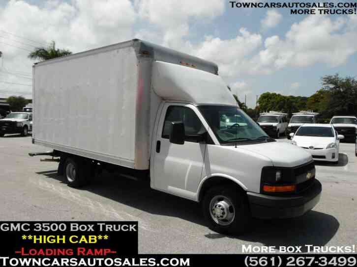 Chevrolet Express 3500 Cutaway Box Truck (2013)