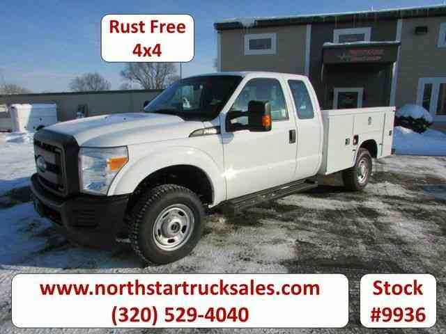 Ford F-350 4x4 Service Utility Truck -- (2013)