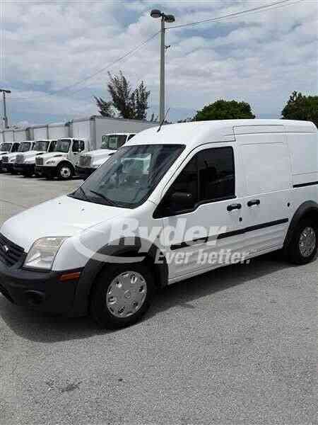 FORD TRANSIT CONNECT -- (2013)