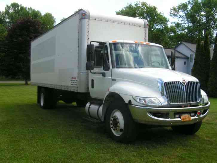 International DURASTAR 24FT BOX PANEL DELIVERY TRUCK CUBE VAN (2014)
